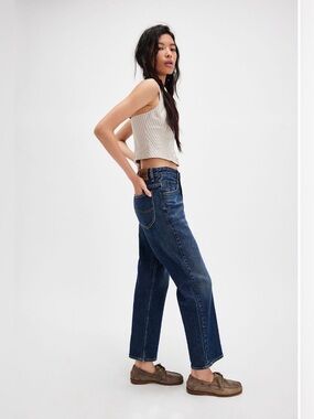 LEE RIDER CLASSIC STRAIGHT LEG JEANS. NWT. Women’s size 27